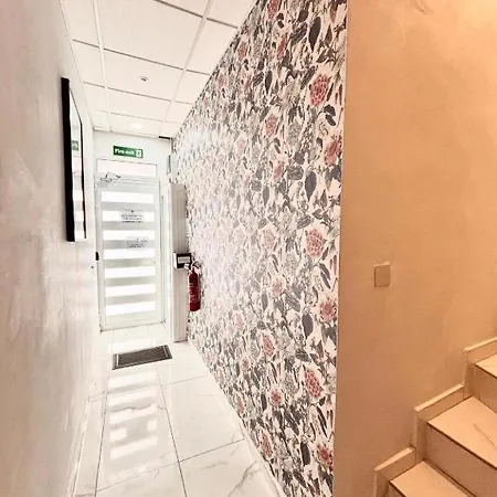 Sliema Seafront Steps Away With Air Condition And Self Checkin Privatunterkunft Gzira